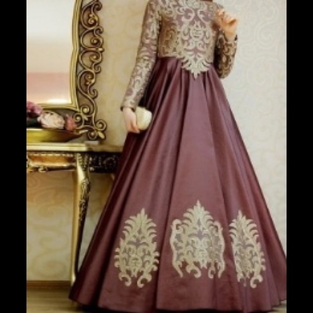 Long sleeve evening dress gown full length prom